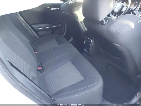 2C3CDXHG5KH579081 2019 DODGE CHARGER - Image 8