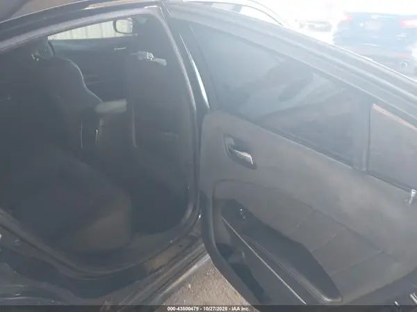 2C3CDXHG5KH608174 2019 DODGE CHARGER - Image 8
