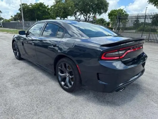 2C3CDXHG5KH608580 2019 DODGE CHARGER - Image 2