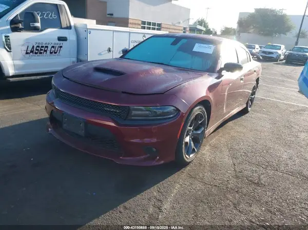 2C3CDXHG5KH670996 2019 DODGE CHARGER - Image 2