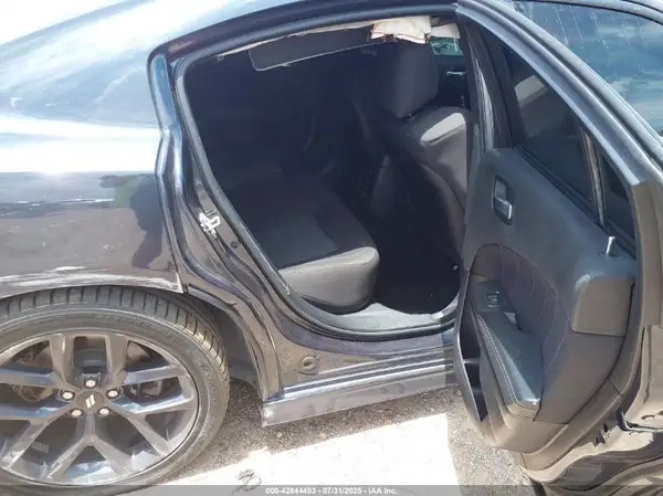 2C3CDXHG5KH711885 2019 DODGE CHARGER - Image 8