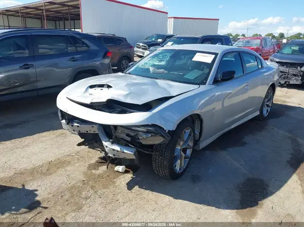 2C3CDXHG5PH611776 2023 DODGE CHARGER - Image 2
