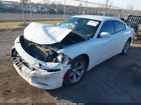 2C3CDXHG6GH196063 2016 DODGE CHARGER - Image 2