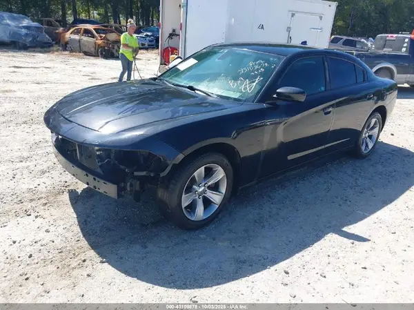 2C3CDXHG6GH250946 2016 DODGE CHARGER - Image 2