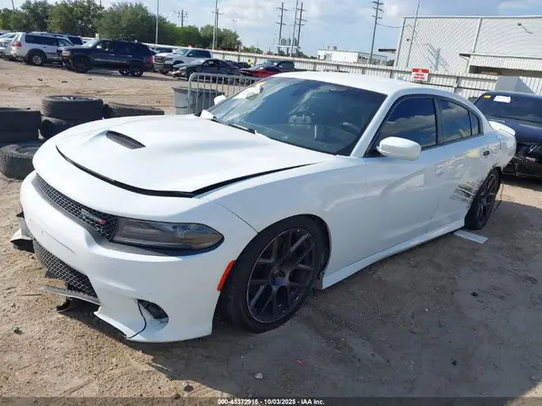 2C3CDXHG6GH266810 2016 DODGE CHARGER - Image 2