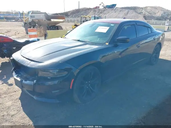 2C3CDXHG6GH301944 2016 DODGE CHARGER - Image 2