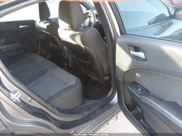 2C3CDXHG6GH318856 2016 DODGE CHARGER - Image 8