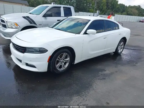 2C3CDXHG6GH323846 2016 DODGE CHARGER - Image 2