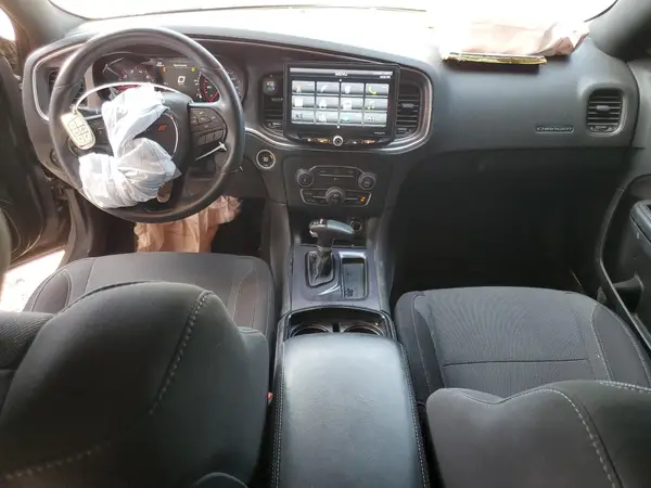 2C3CDXHG6HH504317 2017 DODGE CHARGER - Image 8
