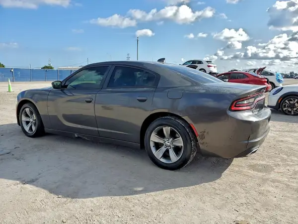 2C3CDXHG6HH562587 2017 DODGE CHARGER - Image 2
