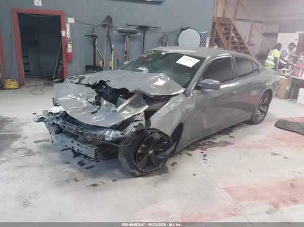 2C3CDXHG6HH563299 2017 DODGE CHARGER - Image 2