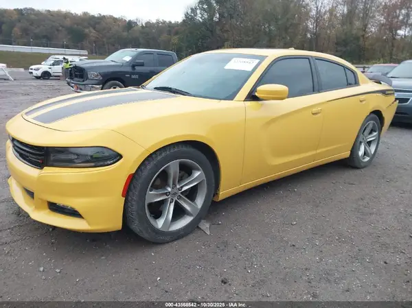 2C3CDXHG6HH575999 2017 DODGE CHARGER - Image 2