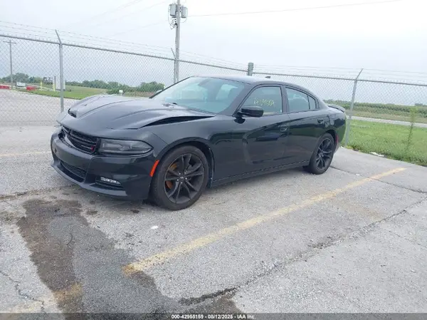 2C3CDXHG6HH579177 2017 DODGE CHARGER - Image 2
