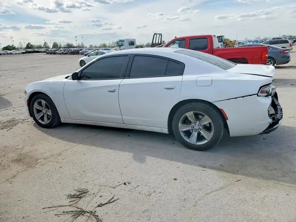 2C3CDXHG6JH124433 2018 DODGE CHARGER - Image 2