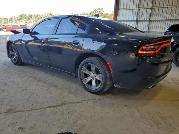 2C3CDXHG6JH125193 2018 DODGE CHARGER - Image 2
