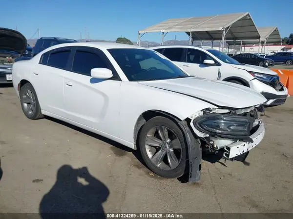 2C3CDXHG6JH125873 2018 DODGE CHARGER - Image 1