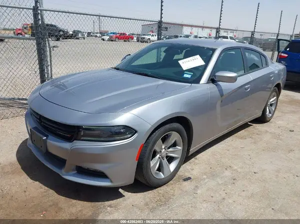 2C3CDXHG6JH133603 2018 DODGE CHARGER - Image 2