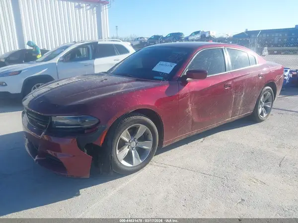 2C3CDXHG6JH138977 2018 DODGE CHARGER - Image 2