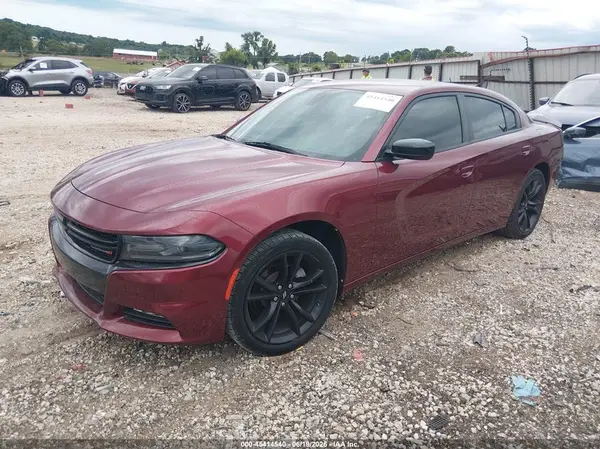 2C3CDXHG6JH164110 2018 DODGE CHARGER - Image 2