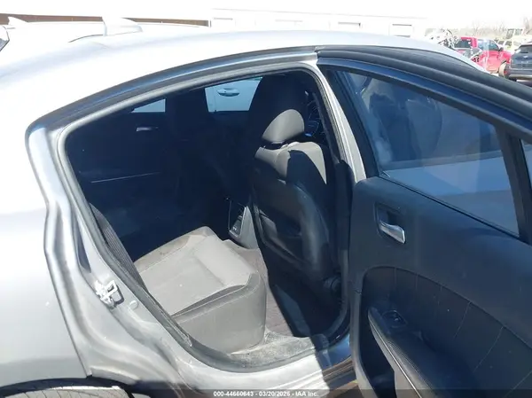 2C3CDXHG6JH166469 2018 DODGE CHARGER - Image 8