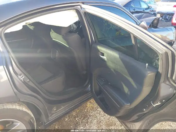 2C3CDXHG6JH188701 2018 DODGE CHARGER - Image 8