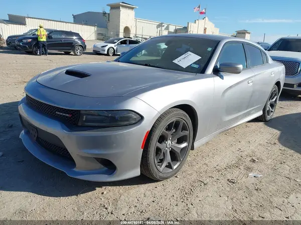 2C3CDXHG6JH210101 2018 DODGE CHARGER - Image 2