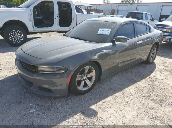 2C3CDXHG6JH216092 2018 DODGE CHARGER - Image 2