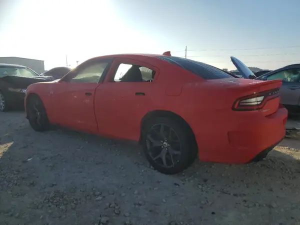 2C3CDXHG6JH238531 2018 DODGE CHARGER - Image 2