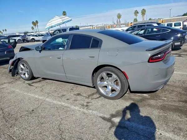 2C3CDXHG6JH273554 2018 DODGE CHARGER - Image 2