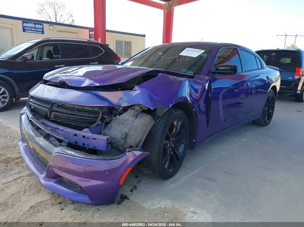 2C3CDXHG6JH312188 2018 DODGE CHARGER - Image 2