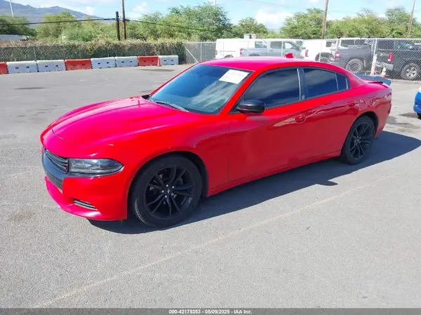 2C3CDXHG6JH313521 2018 DODGE CHARGER - Image 2