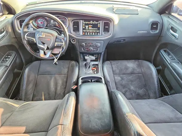 2C3CDXHG6JH319352 2018 DODGE CHARGER - Image 8