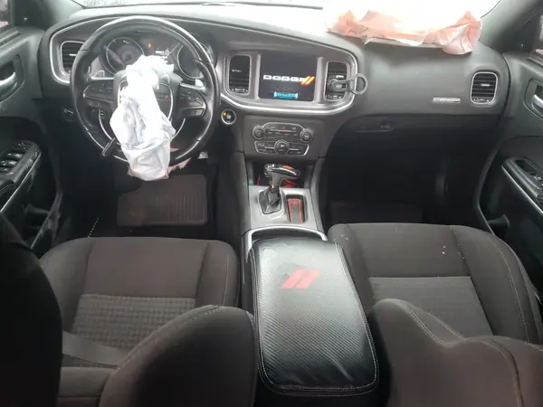 2C3CDXHG6KH686365 2019 DODGE CHARGER - Image 8