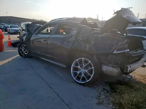 2C3CDXHG6PH560062 2023 DODGE CHARGER - Image 2