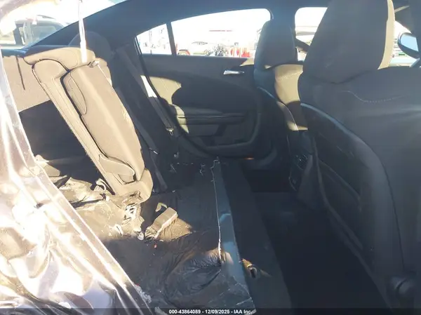2C3CDXHG6PH690021 2023 DODGE CHARGER - Image 8