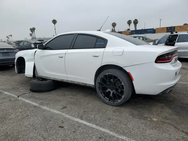 2C3CDXHG7GH159376 2016 DODGE CHARGER - Image 2