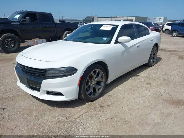 2C3CDXHG7GH205529 2016 DODGE CHARGER - Image 2