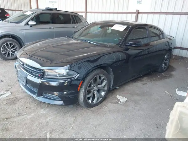 2C3CDXHG7GH258957 2016 DODGE CHARGER - Image 2