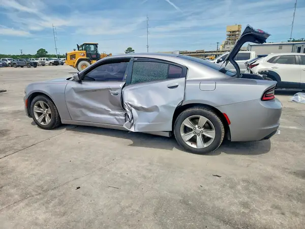 2C3CDXHG7GH286015 2016 DODGE CHARGER - Image 2