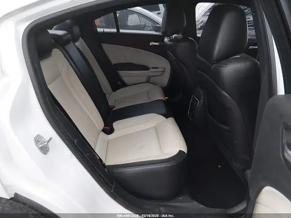 2C3CDXHG7GH312984 2016 DODGE CHARGER - Image 8