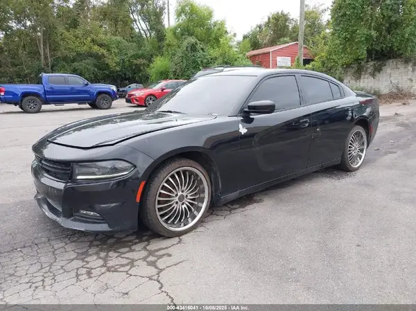2C3CDXHG7GH327744 2016 DODGE CHARGER - Image 2