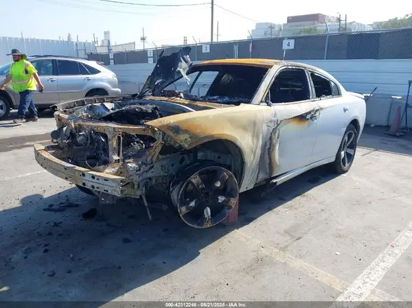 2C3CDXHG7HH567538 2017 DODGE CHARGER - Image 2