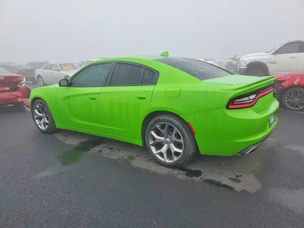 2C3CDXHG7HH576384 2017 DODGE CHARGER - Image 2