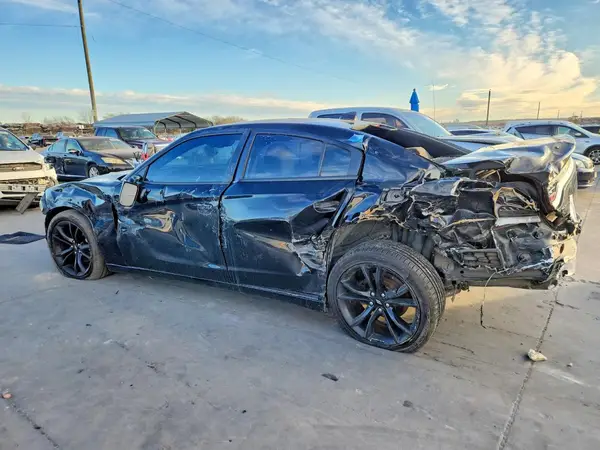 2C3CDXHG7HH595811 2017 DODGE CHARGER - Image 2
