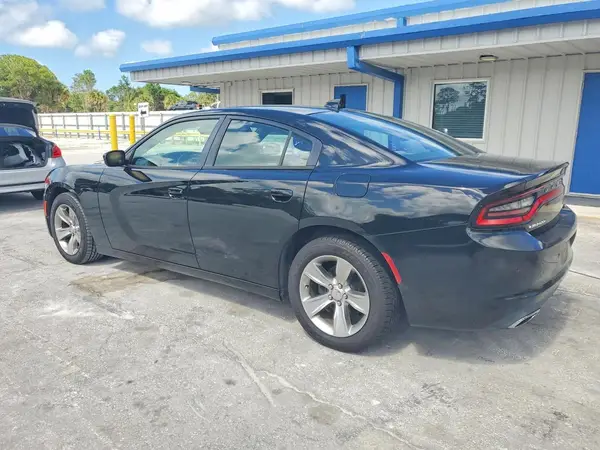 2C3CDXHG7JH114963 2018 DODGE CHARGER - Image 2