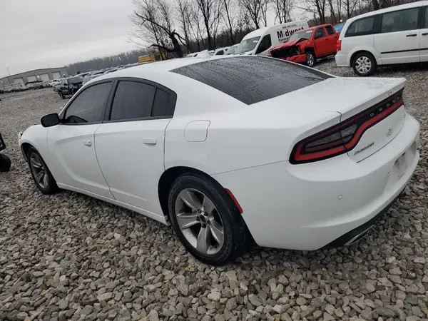 2C3CDXHG7JH124716 2018 DODGE CHARGER - Image 2