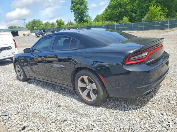 2C3CDXHG7JH139233 2018 DODGE CHARGER - Image 2