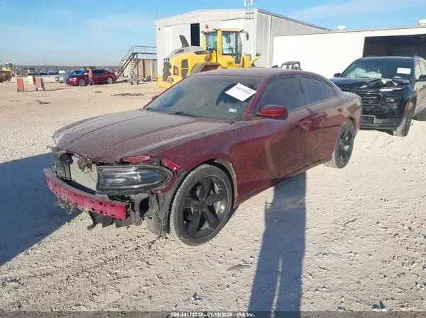 2C3CDXHG7JH157540 2018 DODGE CHARGER - Image 2