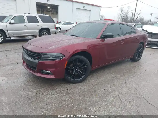 2C3CDXHG7JH197665 2018 DODGE CHARGER - Image 2