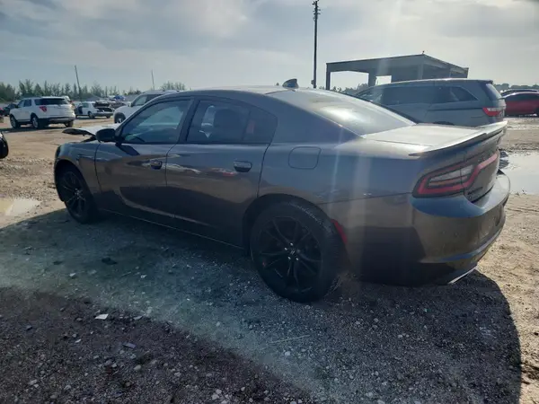 2C3CDXHG7JH210494 2018 DODGE CHARGER - Image 2